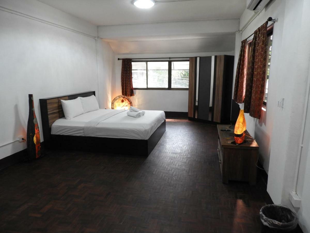 P'Lyn House Hotel Chiang Mai Exterior foto